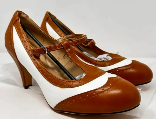 Chase & Chloe Kimmy-51 Women's Two Tone T-Strap Pump 10US, TAN-WHITE